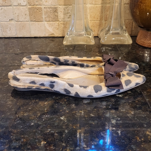 Woman's Nine West Cheetah Print Pointed Sling Back Flats Size 6.5M - Picture 2 of 10
